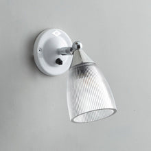 Load image into Gallery viewer, Mann Wall Light in Detail.
