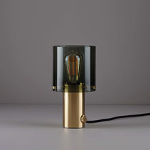 Load image into Gallery viewer, Walter Table Lamp in Detail.
