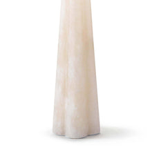 Load image into Gallery viewer, Quatrefoil Table Lamp in Detail.

