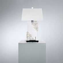 Load image into Gallery viewer, Auroa Table Lamp in Detail.
