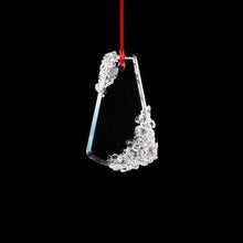 Load image into Gallery viewer, Flora LED Mini Pendant Light in Detail.

