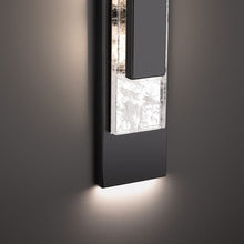 Load image into Gallery viewer, Vail Outdoor LED Wall Light in Detail.
