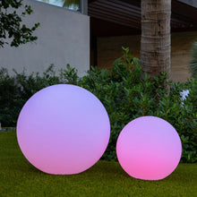 Load image into Gallery viewer, Globe Bluetooth Outdoor LED Lamp in Outside Area.
