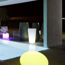 Load image into Gallery viewer, Tango Bluetooth Outdoor LED Planter in Outside Area.
