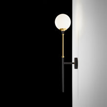 Load image into Gallery viewer, Galassia Wall Light in Detail.
