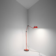 Load image into Gallery viewer, Topo Floor Lamp in Detail.
