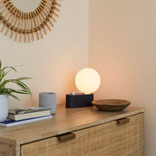 Load image into Gallery viewer, Alumina Table Lamp in Detail.
