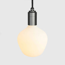 Load image into Gallery viewer, Enno Pendant Light in Detail.
