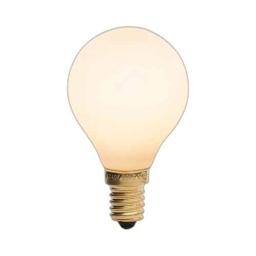 Porcelain I Candelabra Base G14 Type LED Bulb.