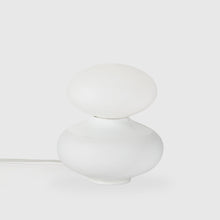 Load image into Gallery viewer, Reflection Oval Table Lamp in Detail.
