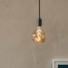 Load image into Gallery viewer, Voronoi I Pendant Light in Detail.
