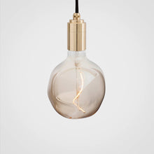 Load image into Gallery viewer, Voronoi I Pendant Light in Detail.
