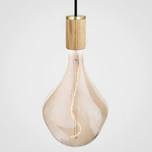 Load image into Gallery viewer, Voronoi II Pendant Light in Detail.
