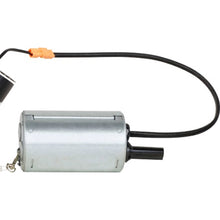 Load image into Gallery viewer, Entra 3-Inch Round Non-IC Rated LED Adjustable and Wall Wash Remodel Recessed Housing in Detail.

