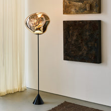 Load image into Gallery viewer, Melt Cone Slim LED Floor Lamp in living room.
