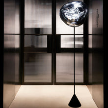 Load image into Gallery viewer, Melt Cone Slim LED Floor Lamp in living room.
