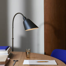 Load image into Gallery viewer, Bellevue AJ7 Floor Lamp in living room.
