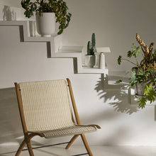 Load image into Gallery viewer, Caret MF1 Table Lamp in living room.
