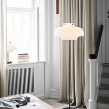 Load image into Gallery viewer, Copenhagen SC14 Floor Lamp in living room.
