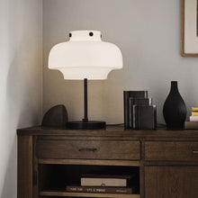 Load image into Gallery viewer, Copenhagen SC143 Table Lamp in living room.

