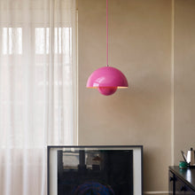 Load image into Gallery viewer, Flowerpot VP Pendant Light in Detail.
