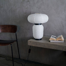 Load image into Gallery viewer, Formaki JH18 Table Lamp  in Detail.
