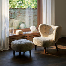 Load image into Gallery viewer, Journey SHY1 LED Table Lamp in living room.
