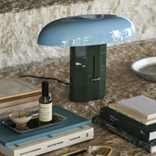 Load image into Gallery viewer, Montera JH2 Table Lamp in living room.
