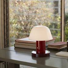 Load image into Gallery viewer, Setago JH27 Portable Table Lamp in Detail.
