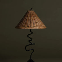 Load image into Gallery viewer, Alaric Table Lamp in Detail.
