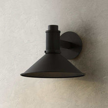 Load image into Gallery viewer, Elani Outdoor Wall Light in Detail.
