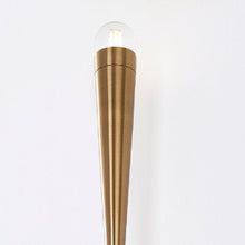 Load image into Gallery viewer, Keanu Wall Light in Detail.
