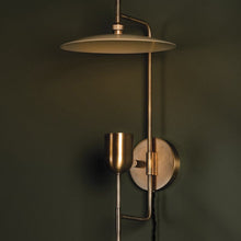Load image into Gallery viewer, Manti Plug-in Wall Light in Detail.

