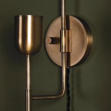Load image into Gallery viewer, Manti Plug-in Wall Light in Detail.
