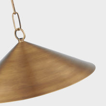 Load image into Gallery viewer, Midvale Pendant Light in Detail.
