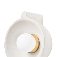 Load image into Gallery viewer, Modesto Wall Light in Detail.
