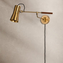 Load image into Gallery viewer, Novel Plug-in Wall Light in Detail.
