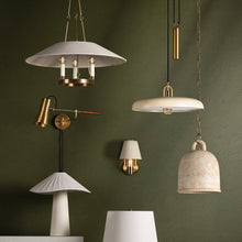 Load image into Gallery viewer, Plummet LED Pendant Light in Detail.
