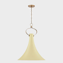 Load image into Gallery viewer, Radcliff Pendant Light in Detail.
