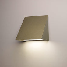 Load image into Gallery viewer, Fortis 1839 Outdoor LED Wall Light in Detail.
