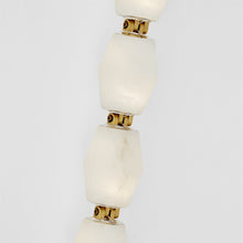 Load image into Gallery viewer, Collier LED Wall Light in Detail.

