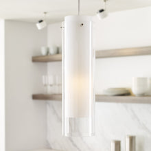 Load image into Gallery viewer, Echo Grande Pendant Light in Detail.
