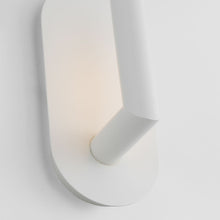 Load image into Gallery viewer, Fielle LED Wall Light in Detail.
