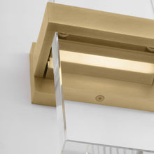 Load image into Gallery viewer, Flyta LED Wall Light in Detail.
