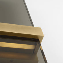Load image into Gallery viewer, Flyta LED Wall Light in Detail.

