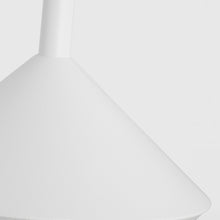 Load image into Gallery viewer, Moneta LED Table Lamp in Detail.
