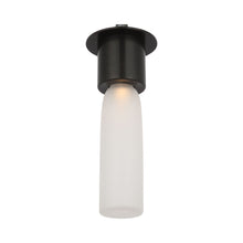 Load image into Gallery viewer, Volver LED Flush Mount Ceiling Light in Detail.
