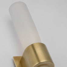 Load image into Gallery viewer, Volver LED Wall Light in Detail.
