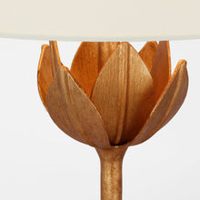 Load image into Gallery viewer, Alberto Table Lamp in Detail.
