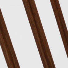 Load image into Gallery viewer, Alda Floor Lamp in Detail.
